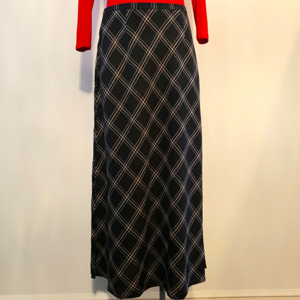 Eddie Bauer Long skirt
